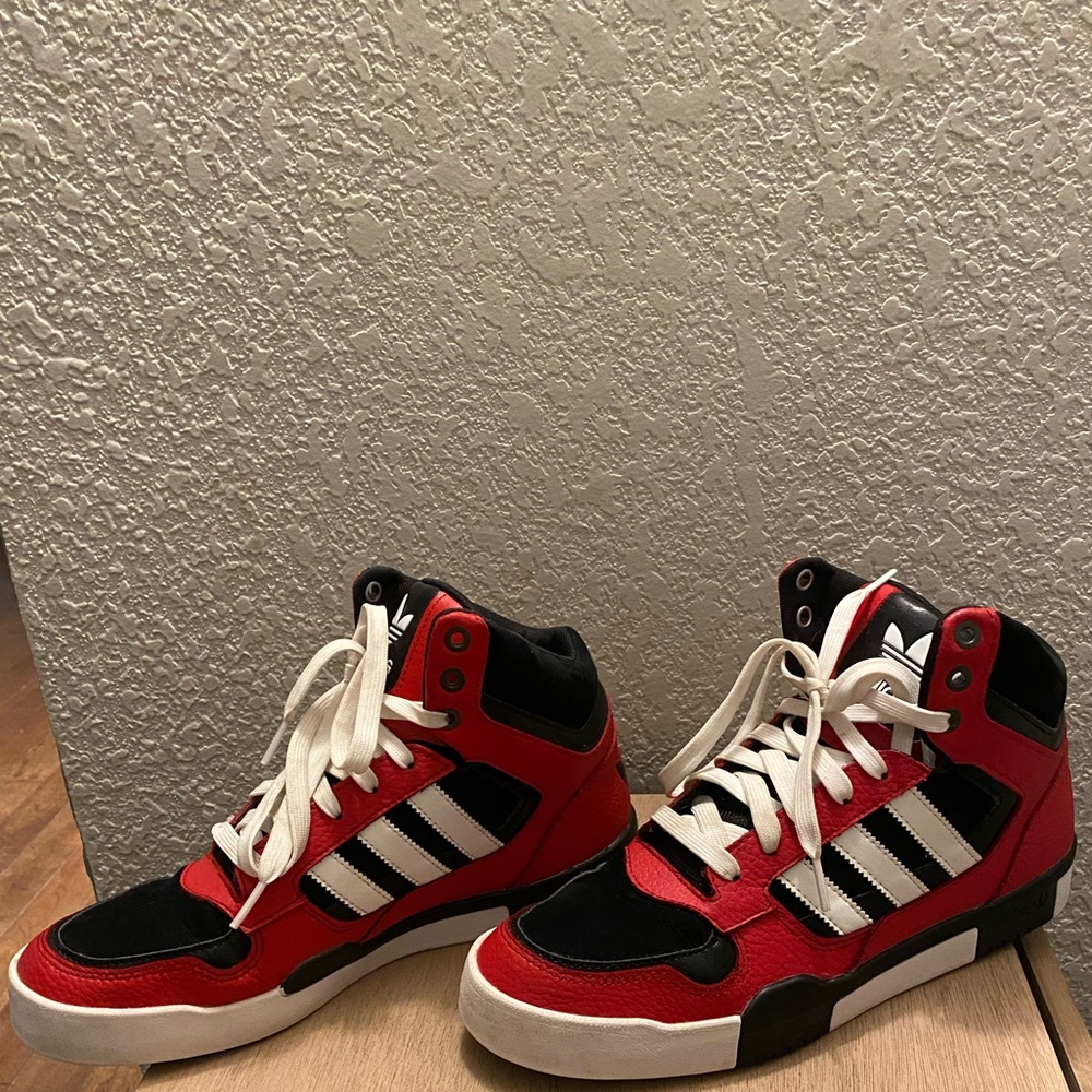 Men’s Adidas high tops